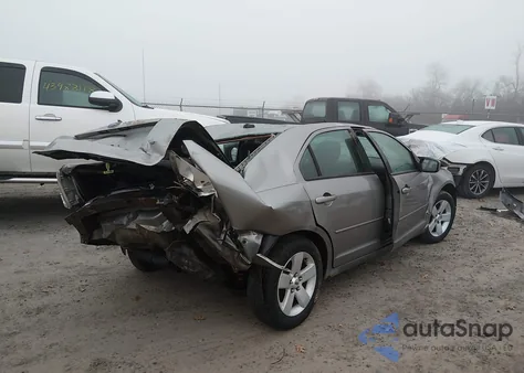 2009 Ford Fusion Se z USA, uszkodzony, nr VIN 3FAHP07Z89R206186